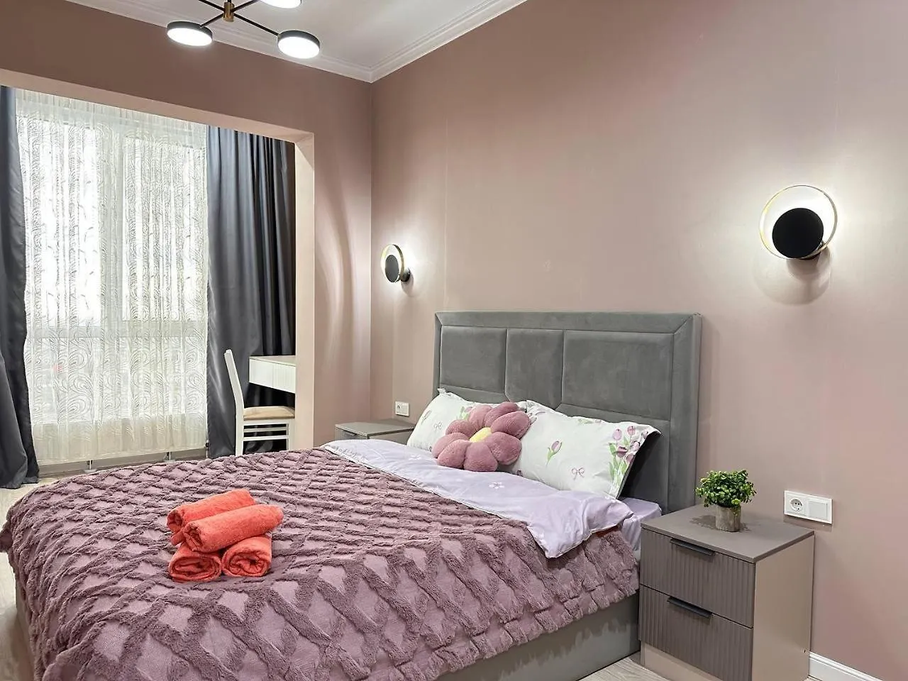 Luxury Two-Room Apartment With Beautiful Mountain Views Алматы
